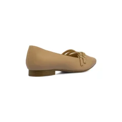 Ballerine da donna beige a punta con doppia fibbia dorata Lora Ferres