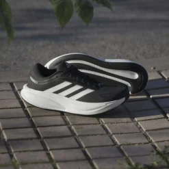 Scarpe da corsa Donna adidas Response 2 nere con intersuola Cloudfoam