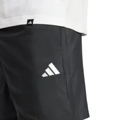 Shorts neri da Uomo sportivi con logo e vita elastica adidas