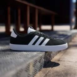 Sneakers nere da uomo con dettagli bianchi adidas VL Court 3.0